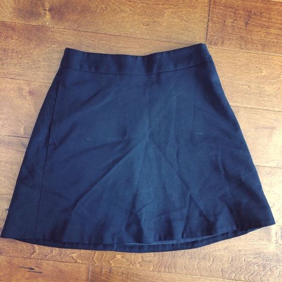 Basic mini black skirt